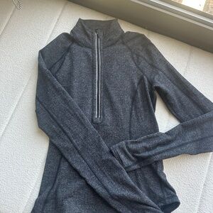 Lululemon long sleeve fitted jacket